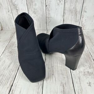 Donald J Pliner Camy Black Neoprene Elastic Block Heel Leather Bootie Size 9N